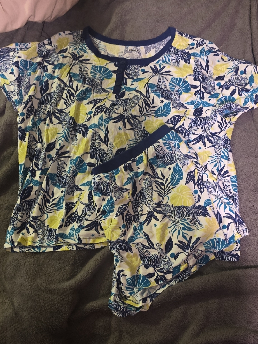 Tiger Print Short Pajama Set - Blue & Yellow